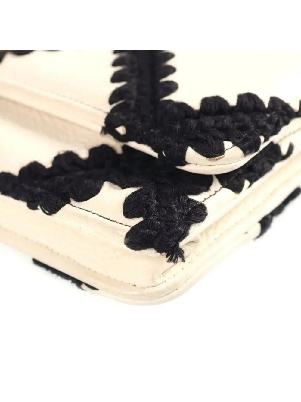 Chanel 19 Chain Wallet Shoulder Bag White Black Clochette Calfskin Gold